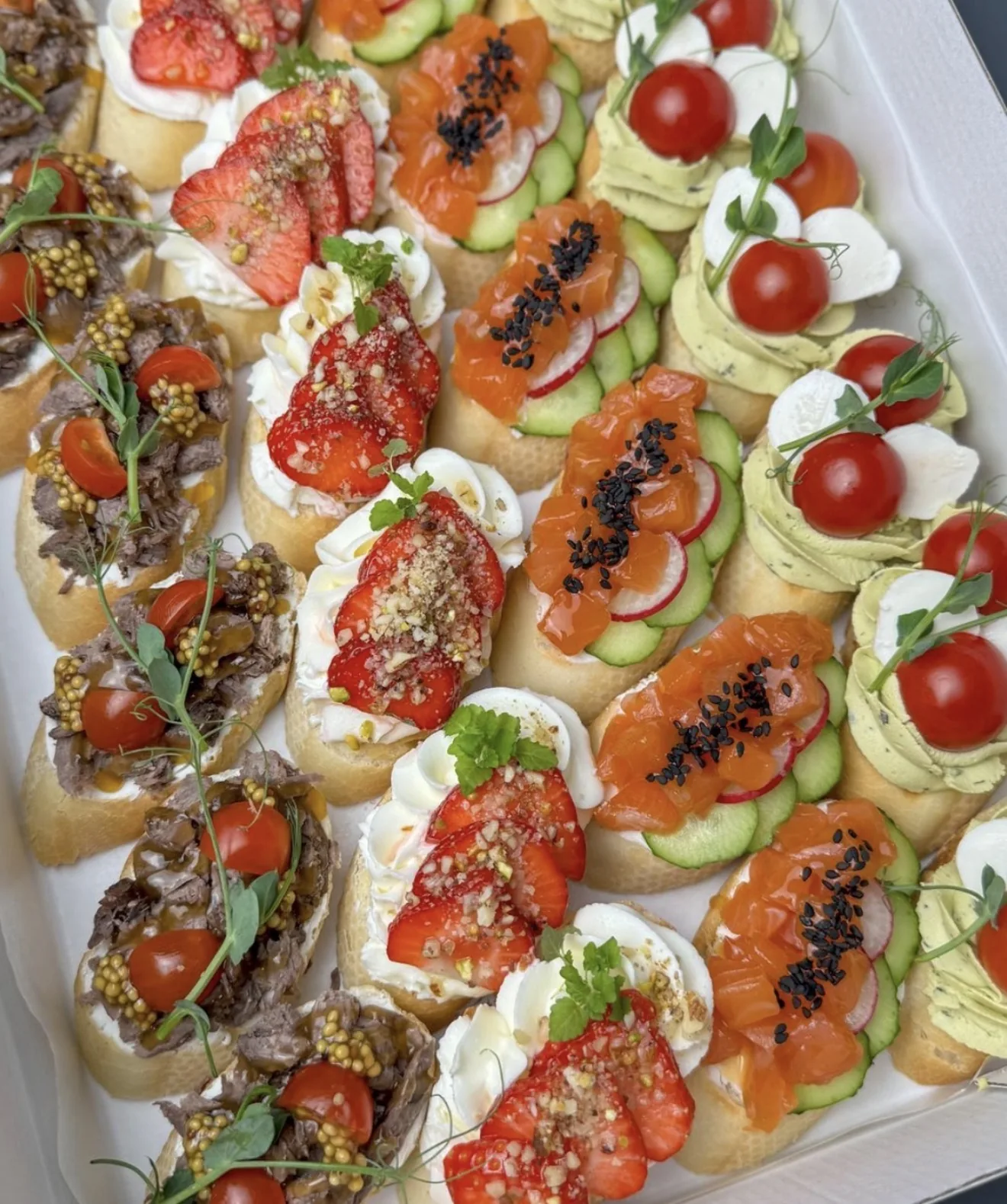 Мини брускетты Микс 