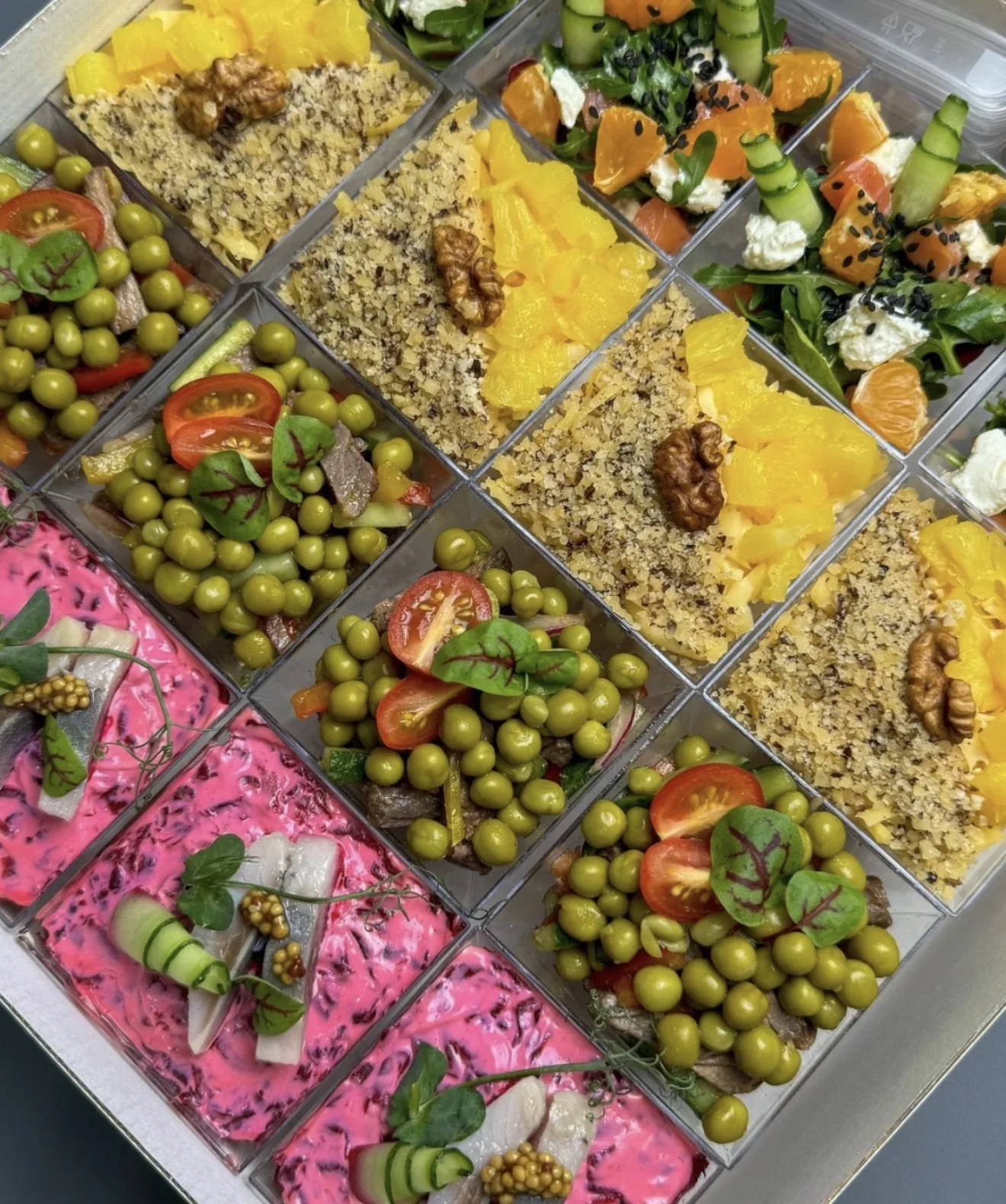 Порционные салаты мини 