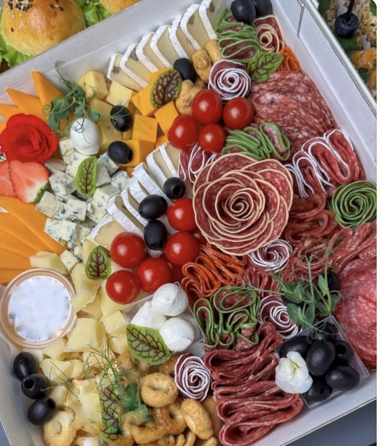 Сырно мясной бокс